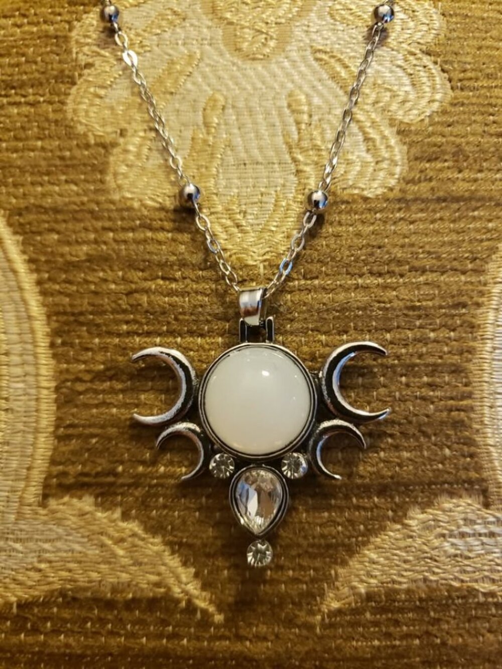 ⭐️ Triple Moon Pendant Necklace with White Cabochon New